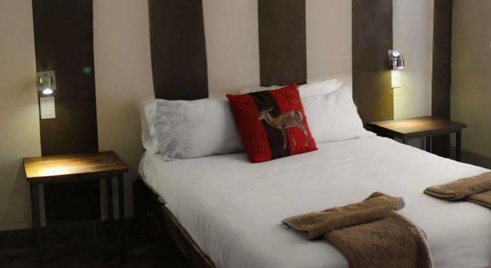 אוטג'ו Etotongwe Lodge מראה חיצוני תמונה